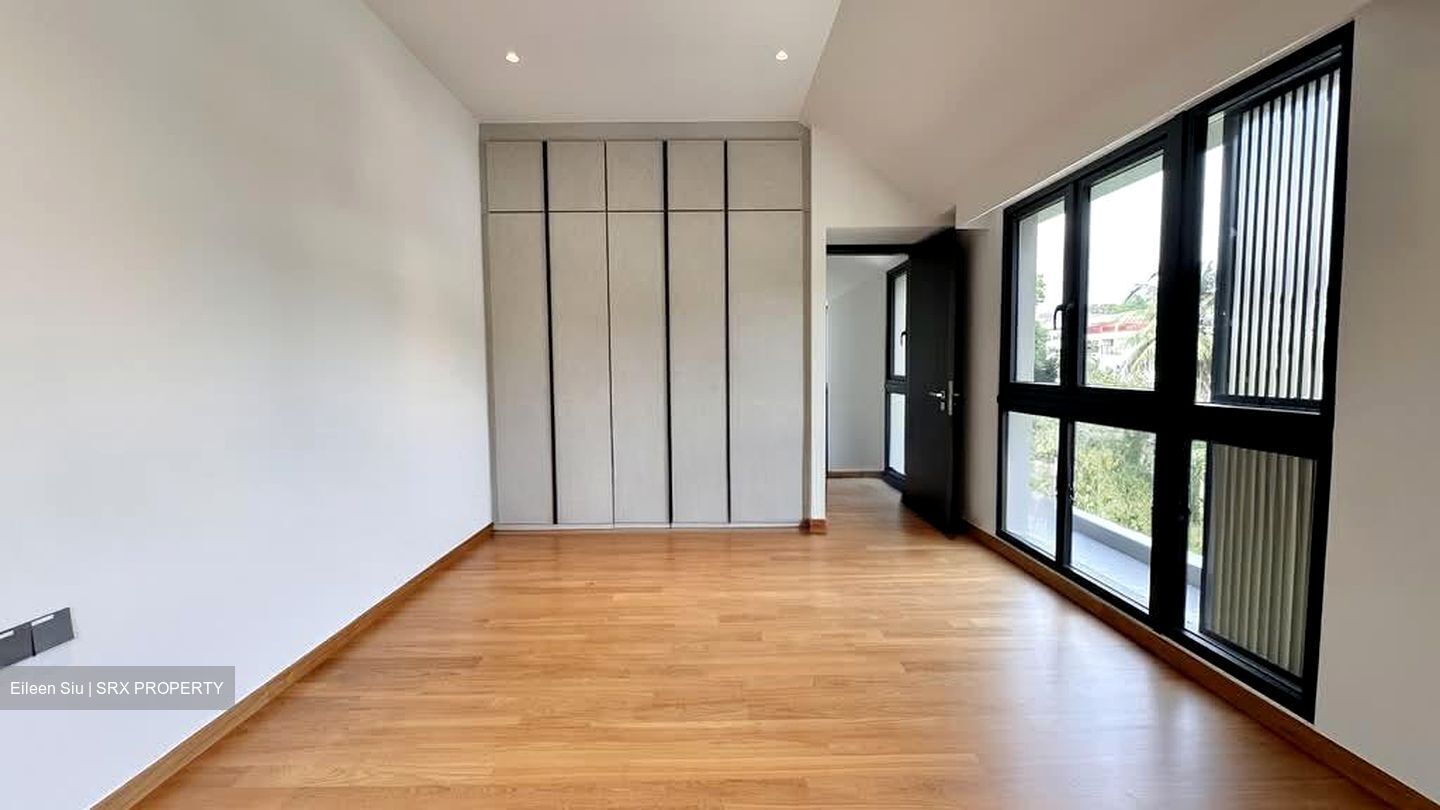 Greenbank Park (D21), Semi-Detached #537622721